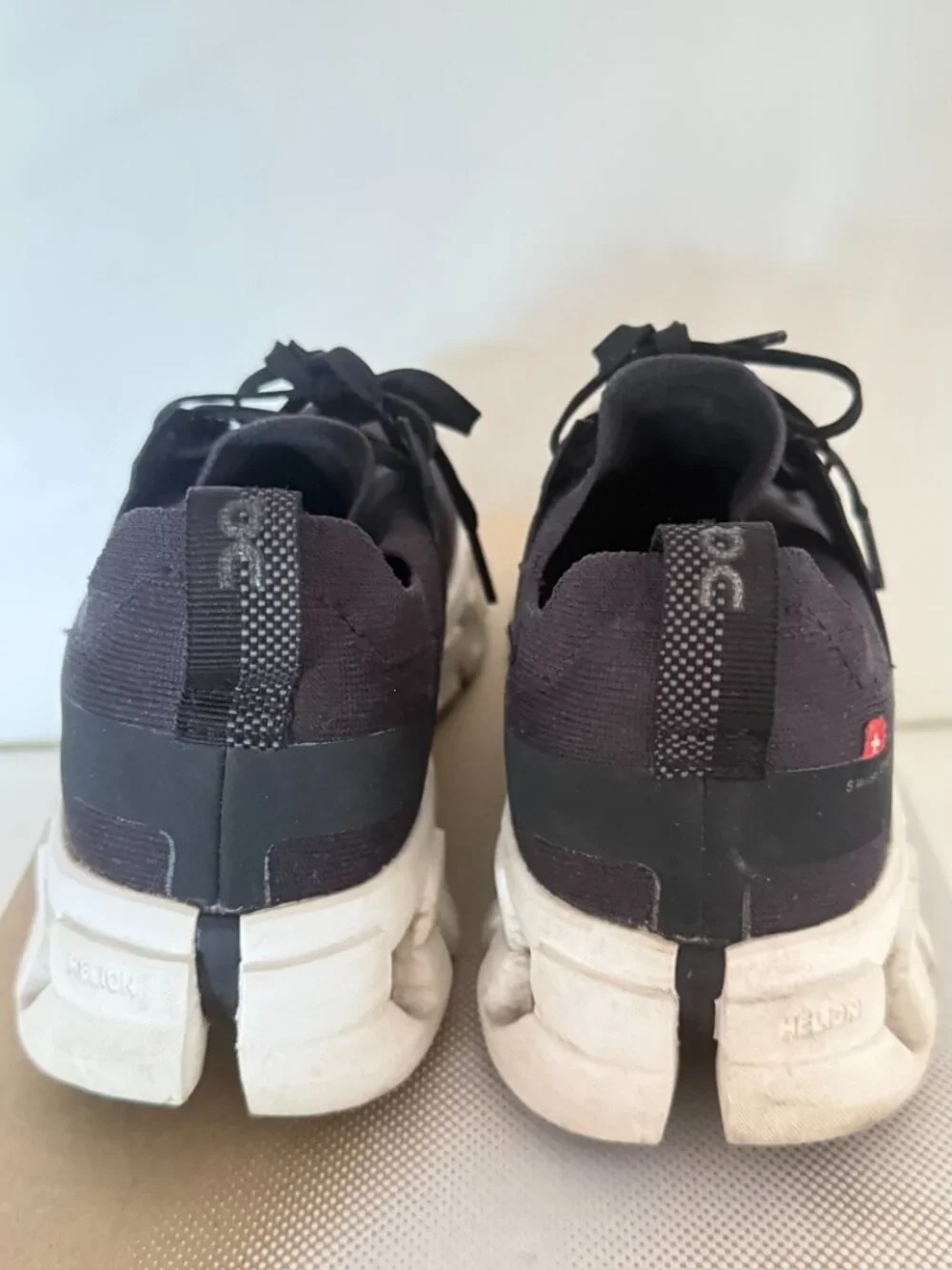 ON RUNNING CLOUDSWIFT 4 SNEAKERS SHOES BLACK 8.5 WOMENS
